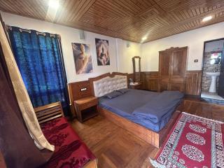 The Jasmit Mount View Homestay - Kalimpong - 1