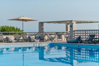 Arya Hotel - 1