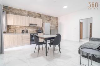Charming 1BR with comfy bed with WIFI & AC in Tarxien - - 9