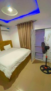 Bronze House 40 - Ibadan - 1