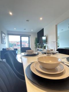 New Deluxe 2-BDR Apartment with FREE Parking - Nottingham - 6