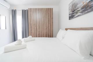 Homey 1BR Apartment in Tarxien with Sofa Bed & AC - - 5