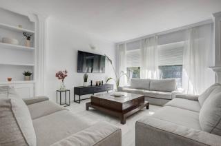 Stunning 5 Bedroom Villa in Puerto Banus with Pool - 5