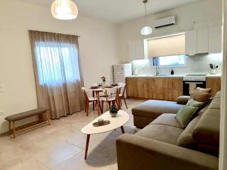 Marianna's Bright & Modern House - 3