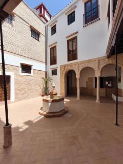 Hospedería Monasterio de San Leandro - 8
