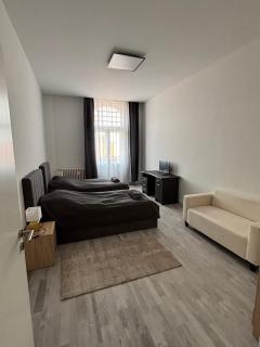 Újszerű, jól felszerelt lakás a város szîvében, ingyenes parkolással! - Debrecen - 7