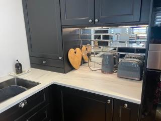 2 Bed House - free parking, short walk to centre - South Kessock - 3