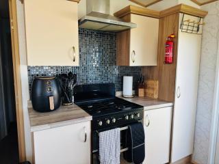 Cosy 2 bed in Dovercourt Holiday Park -Sleeps 6 - Harwich - 2