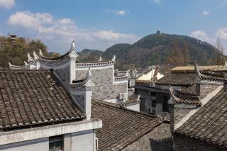Phoenix Courtyard Hotel -100m to Tuojiang River &Guided Hiking & Photography&Fishing&Offers free one-way high-speed rail pick-up service - 1