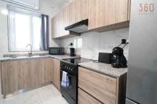 Spacious 1BR home with comfortable bed with WIFI & AC - - 8