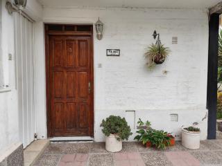 Departamento PB patio y cochera - Guaymallen - 2