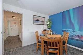 Luxury 2 Bedroom Harbour Apartment With Panoramic Ship Views - Aberdeen - 9