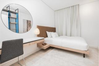 Spacious & Luxurious Flat in Almughrizat - 7