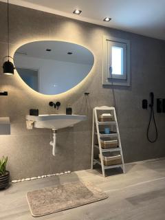 Apademia Skyros Luxury Apartment - 3