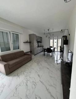 Casa Dante - 0