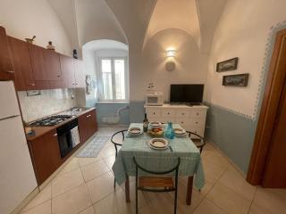 Houseinvieste - 2