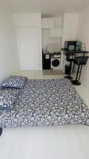 Charming studio in a great location - 7