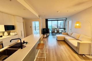 Cloud9 CITY VIEW large resort style apartment - Brisbane - 4