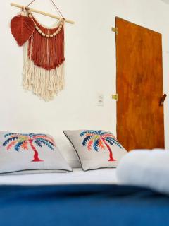 DuMangue Kite House - 0