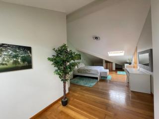 Picturesque Penthouse - 3