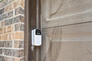 Luxury 4BR Katy Home Sleeps 10 with Game Room and Large Fenced Yard - 1