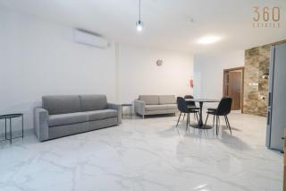 Spacious 1BR home with comfortable bed with WIFI & AC - - 4