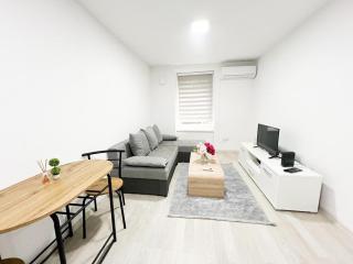 ASMI Apartment Centar - 0