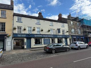 The Queen's Head - Alnwick - 0