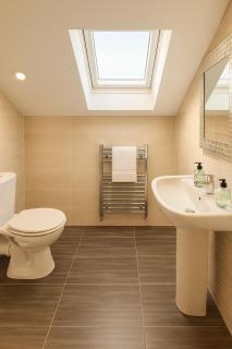 Spacious 1 Bed Apartment In The City Centre - Cardiff - 4