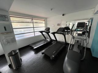 Cómoda Habitación Privada Con Baño, Piscina & Gym - 6