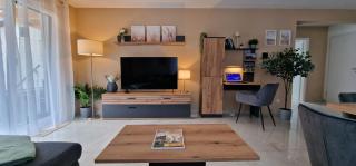 Blue Sky Flat, Apartment 4-6 Personen, Neubau Süd-Balkon mit Lounge-Möbeln, 150m bis zum Bahnhof, Schwarzwald-PLUS inkl 80 Gratis-Attraktionen täglich - Baiersbronn - 3