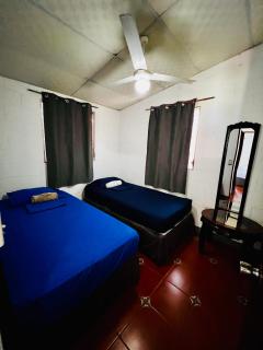 Cozy Apartment - - 6