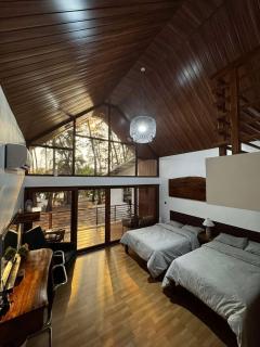 Lush and Lake Campbeach Resort - - 0