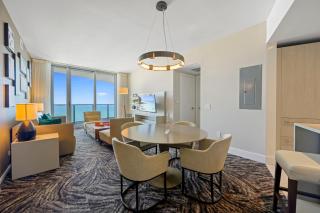 Luxury 2BR Beachfront Rooftop Pool and Spa - Hollywood - 0