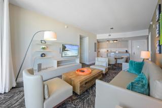 Luxury 2BR Beachfront Rooftop Pool and Spa - Hollywood - 9