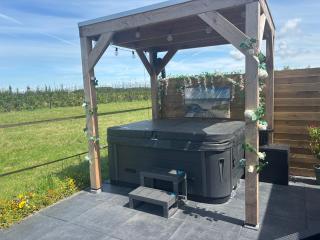vakantiehuisje DE WEELEN met Jacuzzi Huwelijks topkeuze! - 0
