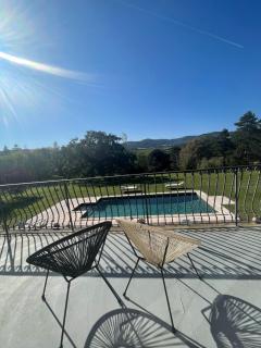 Bed Nature and Swimming Pool - Brindas - 1