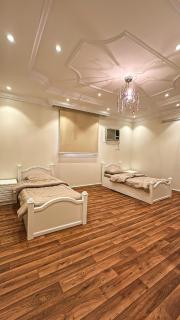 شقة بغرفة نوم و صالة - 1