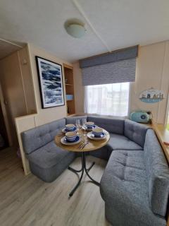 Seascape Holiday Caravan - Tunstall - 2