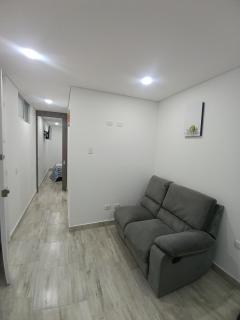 Apartaestudio amoblado, Edificio Avanzzare T2-504 - 4