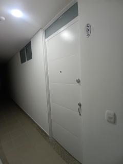 Apartaestudio amoblado, Edificio Avanzzare T2-504 - 2