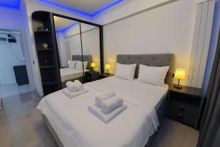 Aparthotel C37 - Alezzi Odyssey Pool & Spa Resort - 1