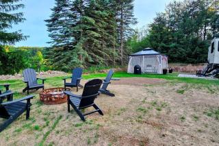 Luxury RV on 10 Private Acres Bring your pup - 1