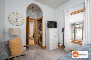 Lake Life Getaway - Condo near downtown! - 9