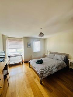 Penthouse Apartment - Town Centre, Sea Views, Secure Parking - Portrush - 7