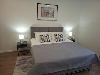 green apartment - New - 5