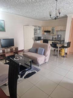 Carlcyn Homestay - Gaborone - 8