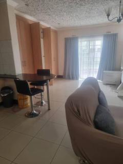 Carlcyn Homestay - Gaborone - 7