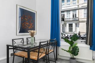 Regent Court Kensington - 1
