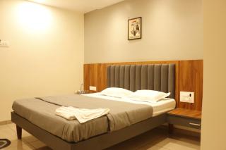 Hotel Vinod - Ajra - 0